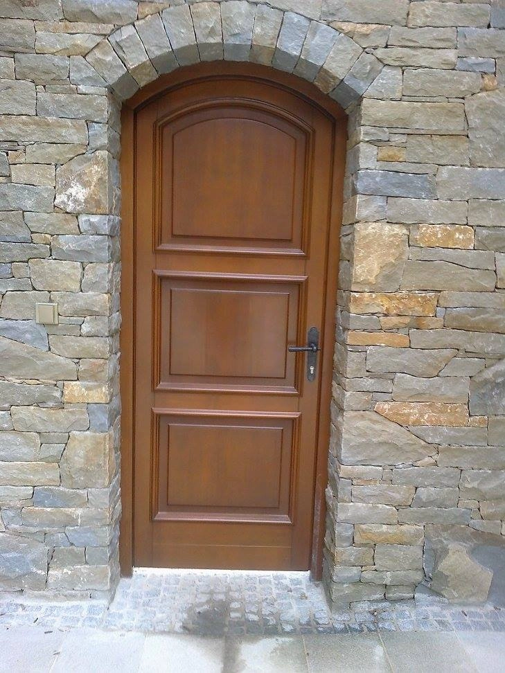 Vchodov dvere
